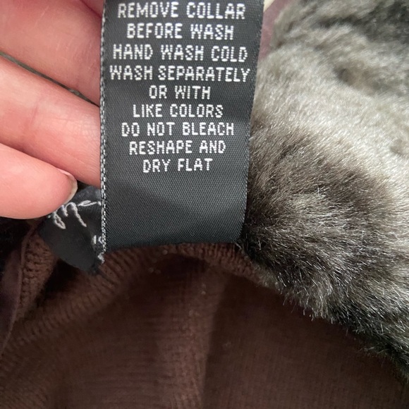 Mercer & Madison size PL 100% Merino Wool with Fake Fur Removable Collar, Brown - Picture 6 of 9